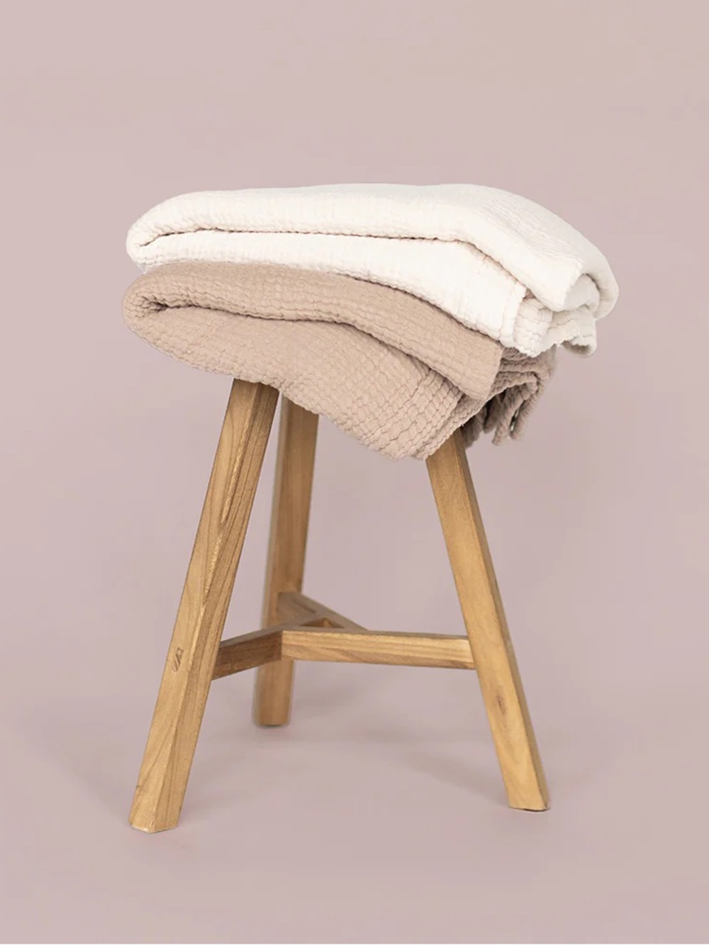 tuck: Muslin Throw Blanket in taupe